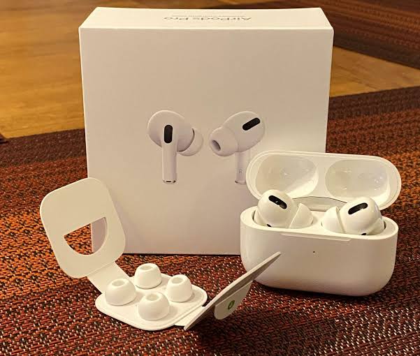 Airpods Pro (1st Gen)